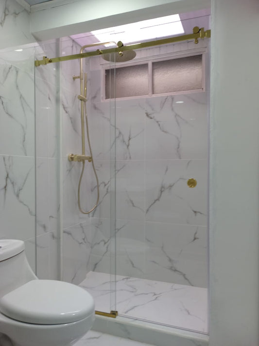 Puerta para Ducha Sistema Corredizo Modelo Lusso con Vidrio Temperado Claro esp 8 mm - Accesorios Dorados