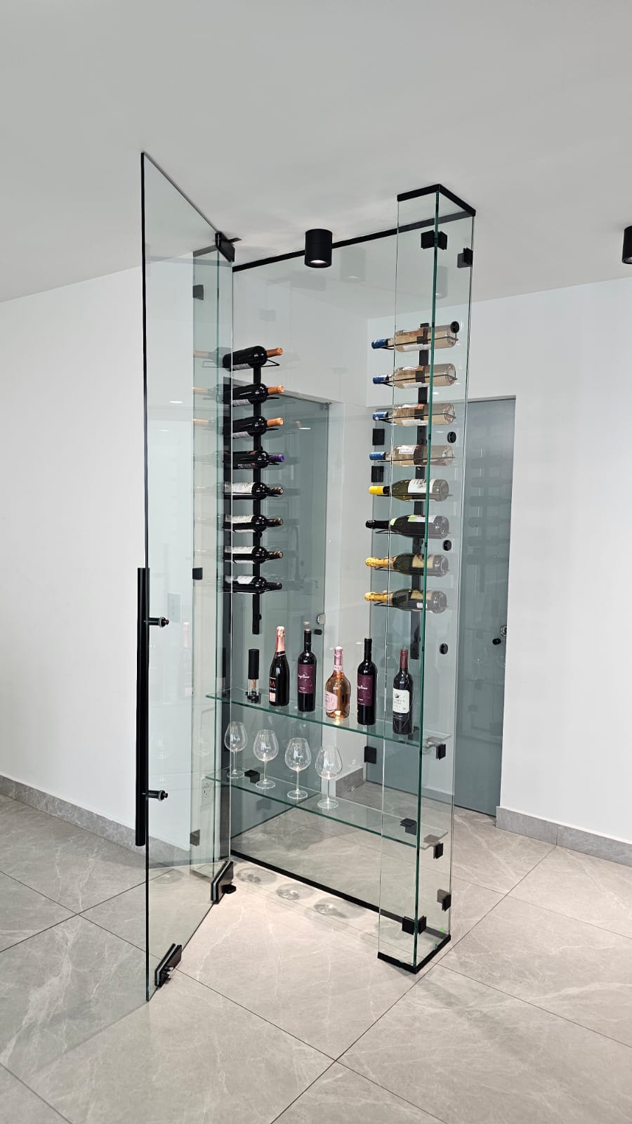 Cargar video: Bodega de vinos
